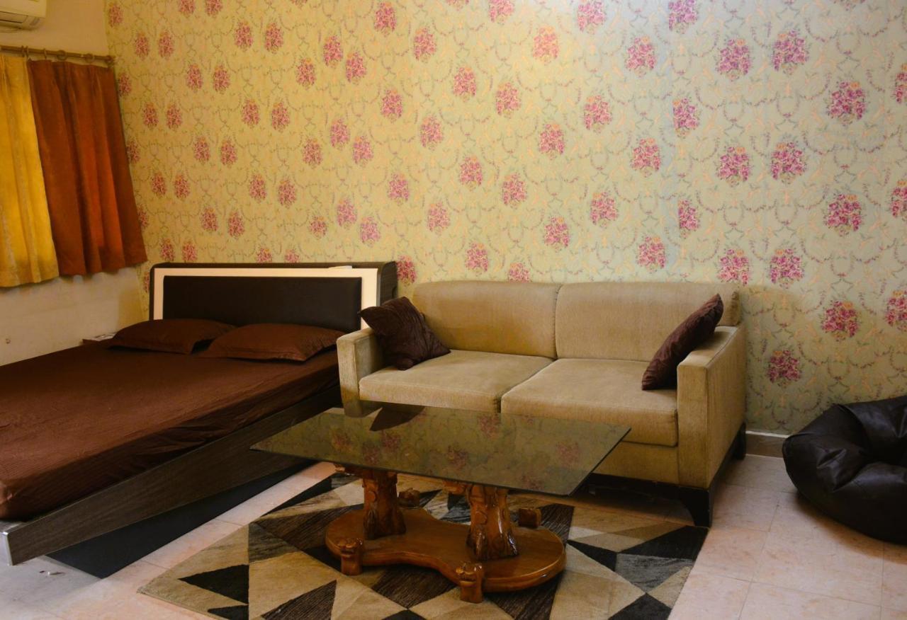 Malaiya Homestay - Grandeur Living Experience 贾巴尔普尔 外观 照片
