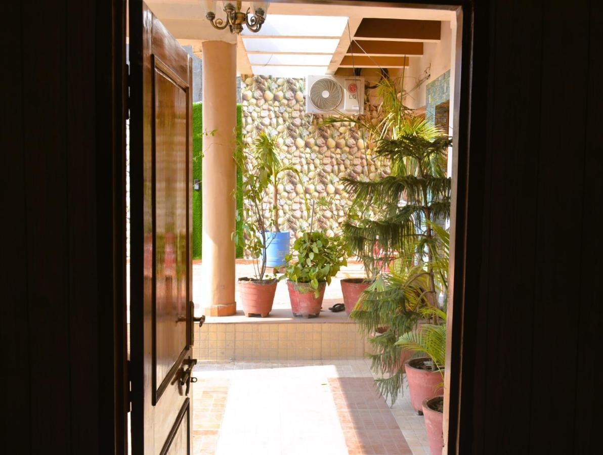 Malaiya Homestay - Grandeur Living Experience 贾巴尔普尔 外观 照片