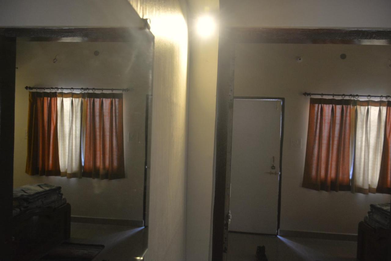 Malaiya Homestay - Grandeur Living Experience 贾巴尔普尔 外观 照片